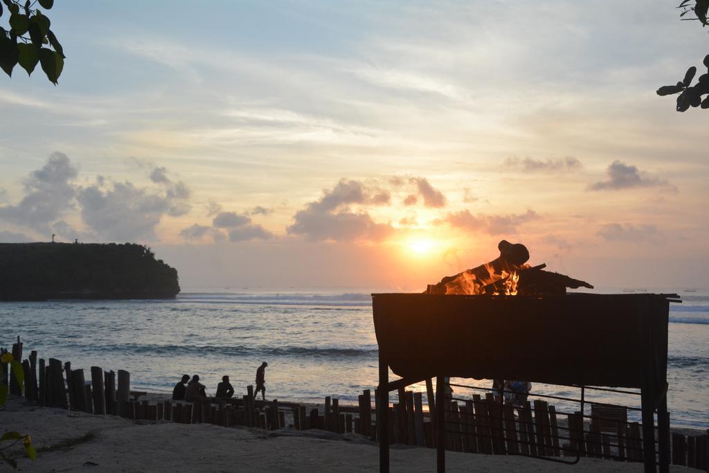 Santai Warung Bali Hotel Jimbaran  Exterior photo